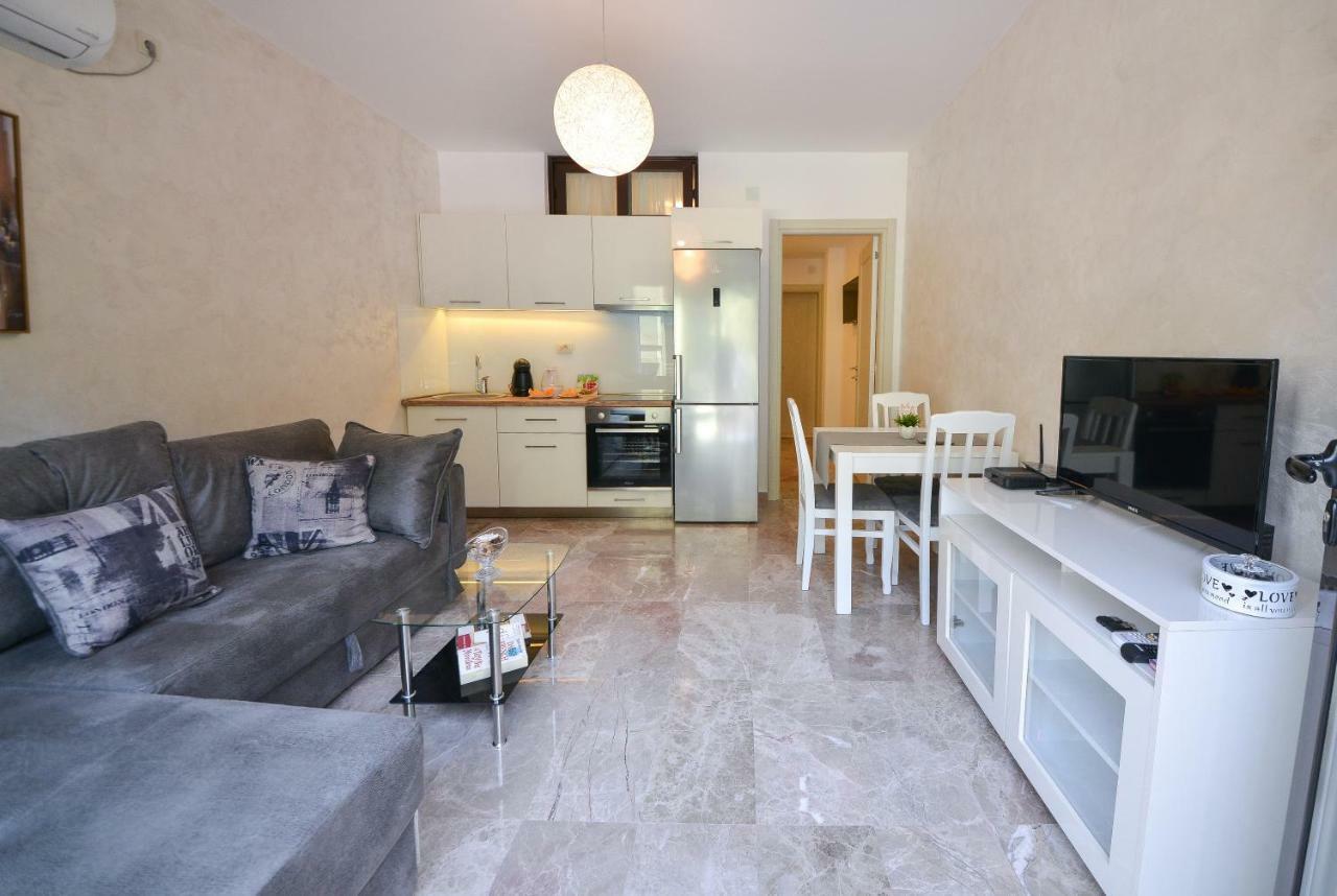 Brand New Apartments Sveti Stefan Kültér fotó