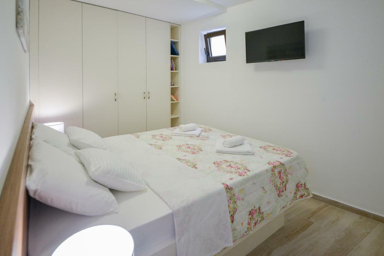 Brand New Apartments Sveti Stefan Kültér fotó